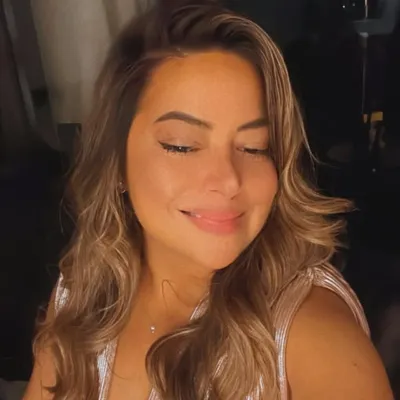 Karin Rosales profile