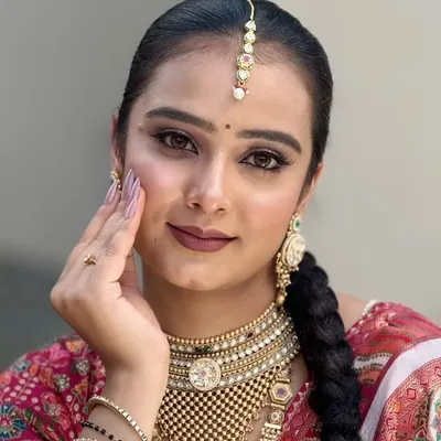 Karishma Shisode 🧿 profile