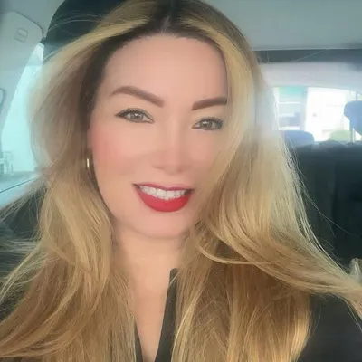 Karla Minaya profile