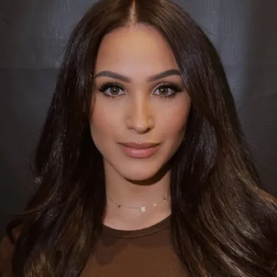 Karla Zuniga profile