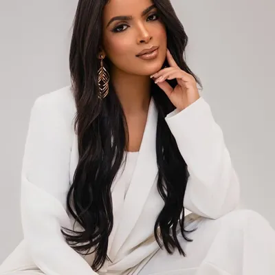 Karla Cavalcantti profile