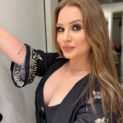 Karolajna profile