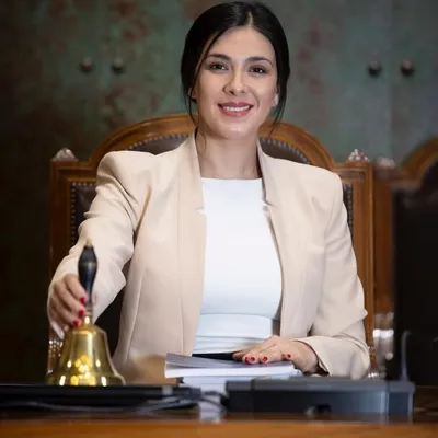 Karol Cariola Oliva profile