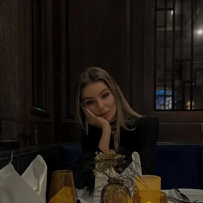 KAROLINA ŚLĘZAK profile