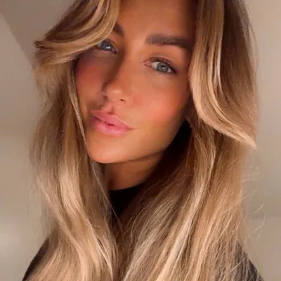 Karolina Hollsten profile