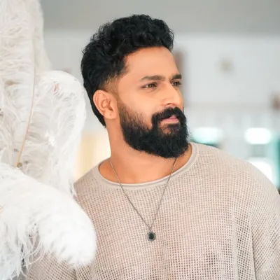 Karthik Mahesh profile