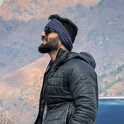 Kartik 🌲 profile