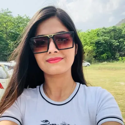 Kartika Tanwar profile