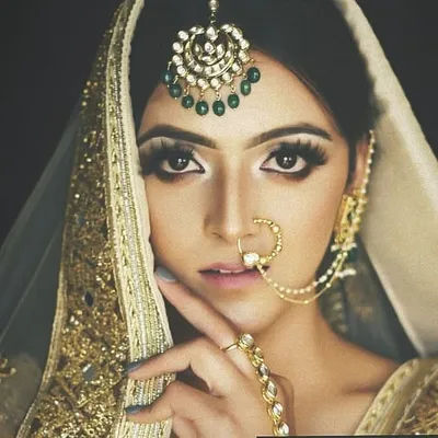 करुणा वर्मा profile