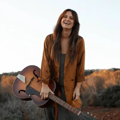 Kasey Chambers profile