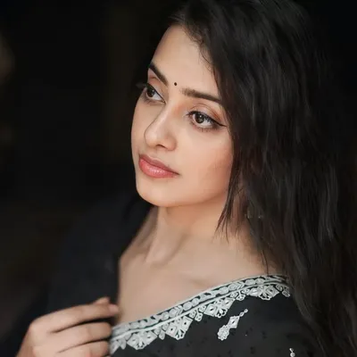 Kashika Sisodia ✨ profile
