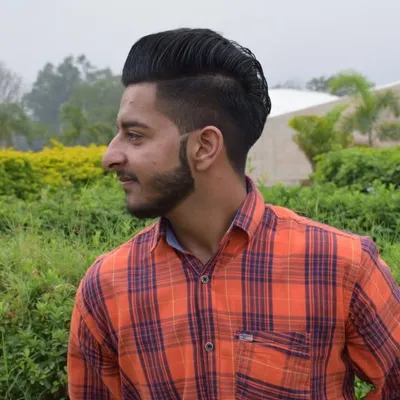 unique prsn ..n diff minded.. profile
