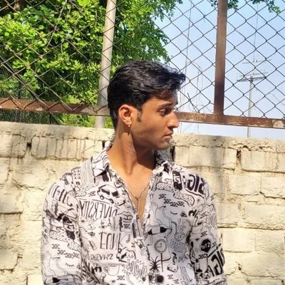 चंद्रप्रकाश पाठक🎅 profile