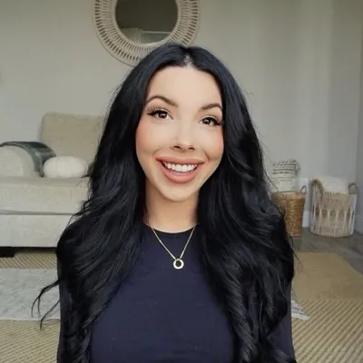 Kat Nesbitt profile