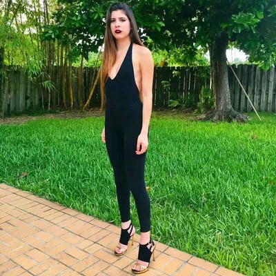 Kat Olaniel profile