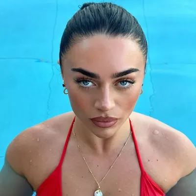 Kate Isobel Daisy Sharp🦋 profile