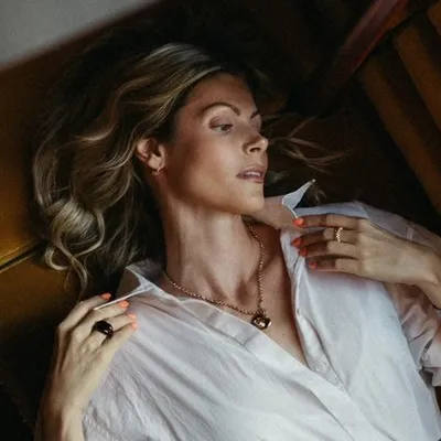 Kate Tikhomirova profile