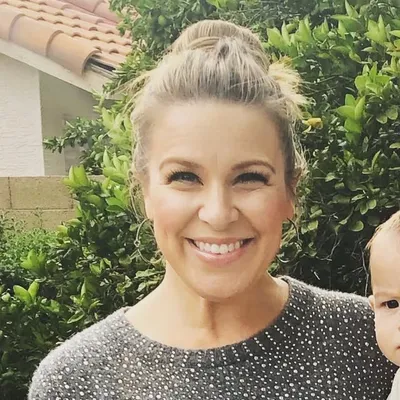 Katie Raml / tv news anchor profile