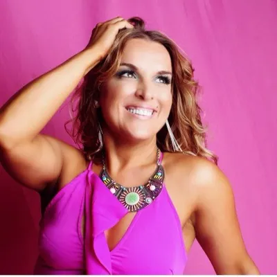 Katrina Julia • Creator • Speaker • Travel profile