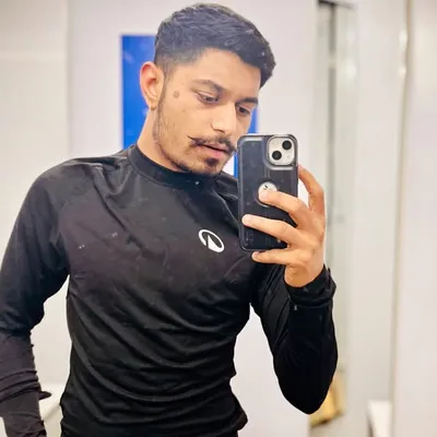 ♕_ꓘɒυƨʜiʞ_ЯɒɈʜoɗ_🤴🏻 profile