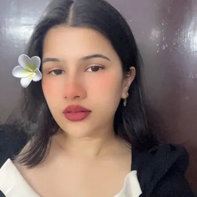 LilMissPahadan💅 profile