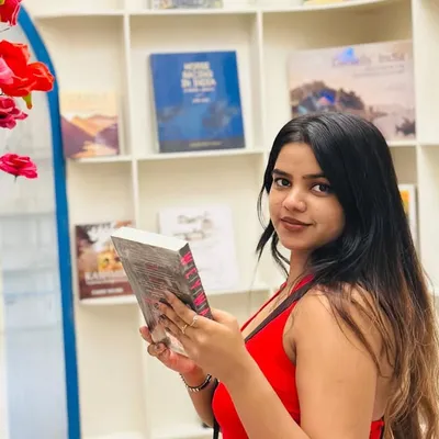 kavya pradeep profile