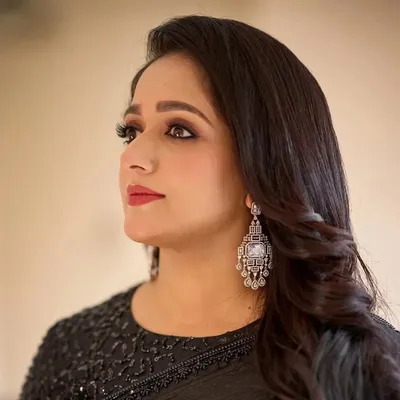 Kavyamadhavan_FC profile