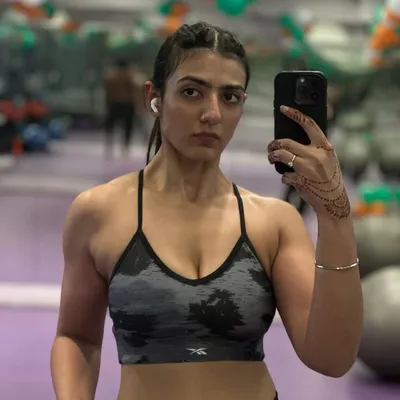 Kavya Singh Bhatti profile