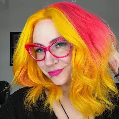 Kayla Deics | YQR Hairstylist Instagram profile photo