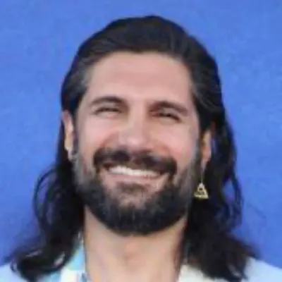 Kayvan Novak profile