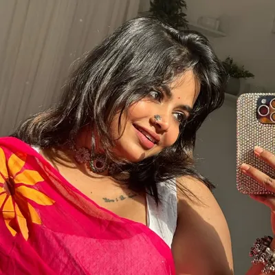 Keerthi Shrathah profile