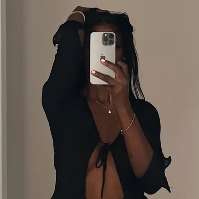 Your Melanin Godmother ๐ณ๐ฌ profile