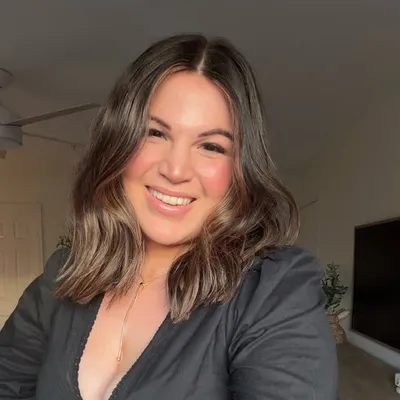 Kelly | Midsize Fashion profile