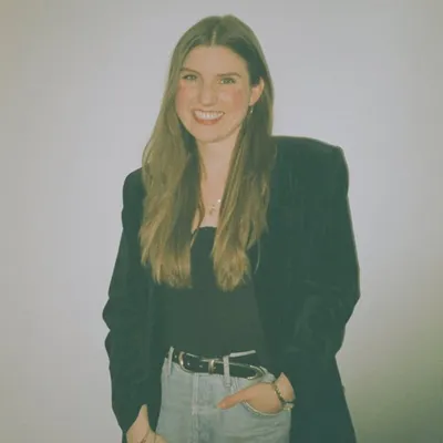Kelly Trach | Published Author + Business Consultant profile