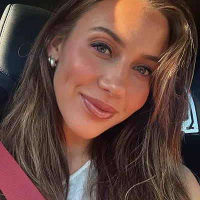 KELSEY BROWNE profile
