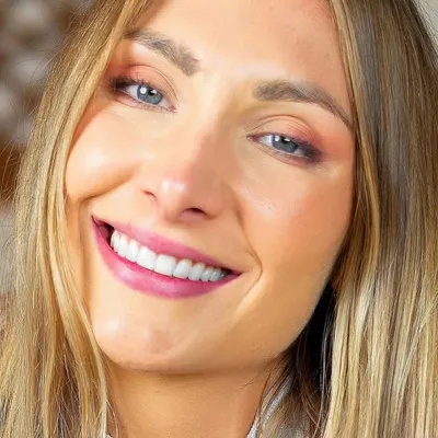 Kelyn Kuhn profile