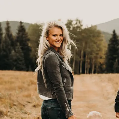 KENDAL CLAIRE PHOTOGRAPHY profile
