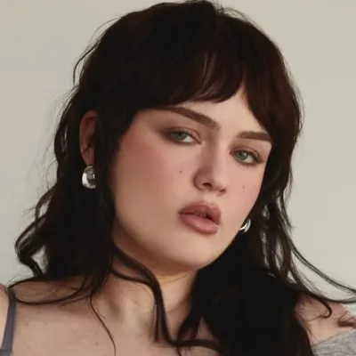 kenna sharp profile