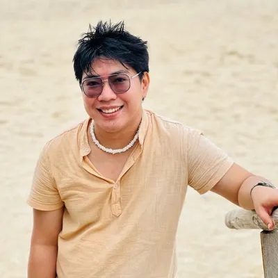 Kenneth Elad profile