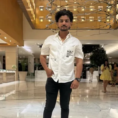 Keshav Pandit🔹 profile