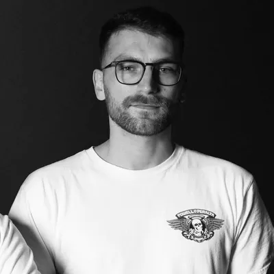 OLD ACCOUNT profile