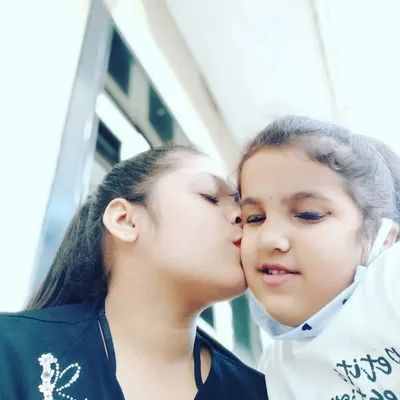 khushbu gurnani profile