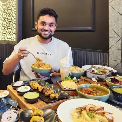 Punyak Ghosh || Food blogger || profile