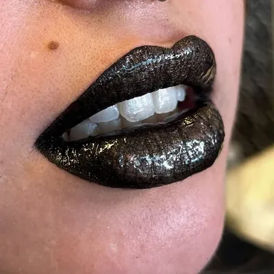 K H A D I J A E L H I L L Y profile