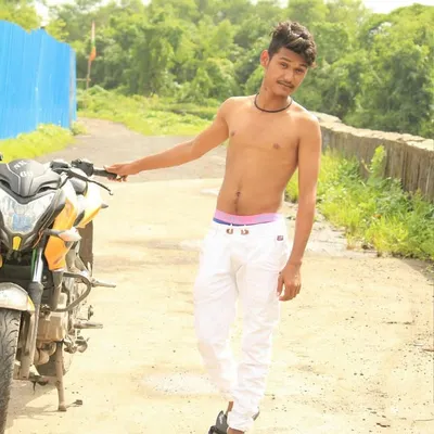 Khan Raees profile