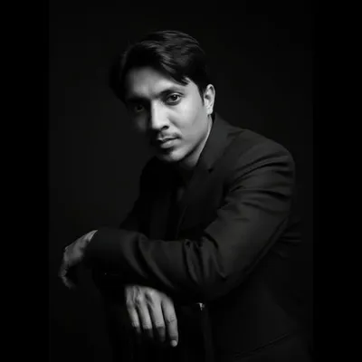 Khan Zuber profile
