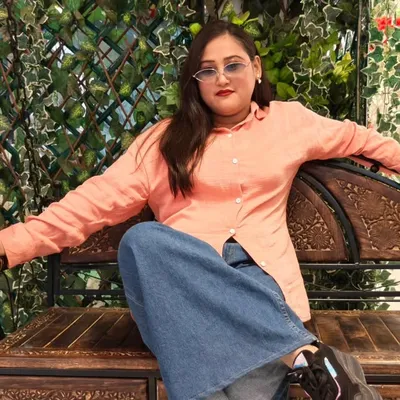 Nazia Khan official profile