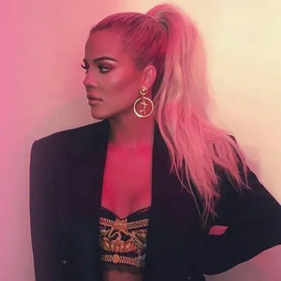 Khloé Kardashian profile
