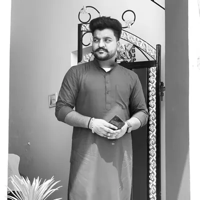 Niraj (ਖੋਸਲਾ) 👑 profile