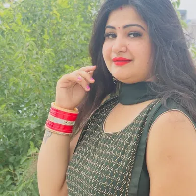 Khushboo Thadani profile